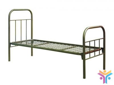 Кровати металлические трехъярусные с лестницами
